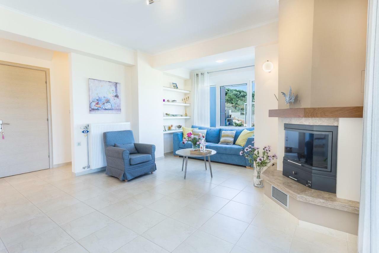Villa Oasis Galatás Eksteriør bilde